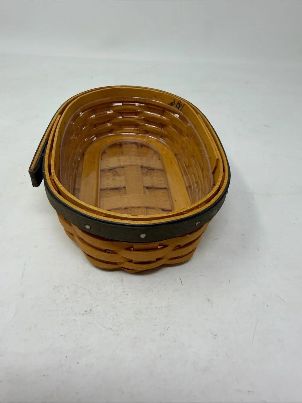Longaberger 2001 Collectors Club Harmony Basket No 5 No Lid